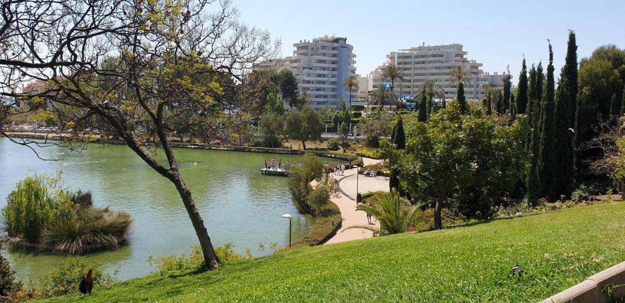 Apartamentos Holidays Benalbeach Benalmádena Exteriör bild