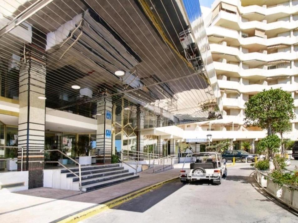 Apartamentos Holidays Benalbeach Benalmádena Exteriör bild