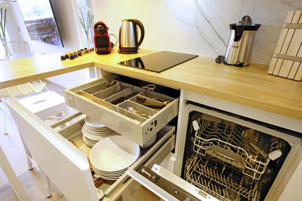 Apartamentos Holidays Benalbeach Benalmádena Rum bild